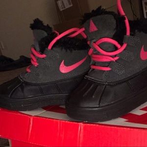 New with box size 6 C bike boots